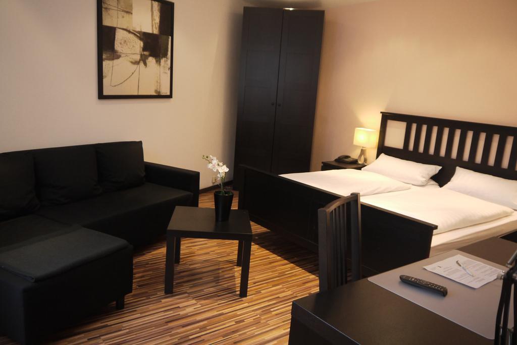 Hotel Am Stadion Duisburg Kamer foto